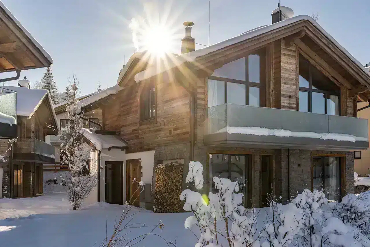 VAYA Fieberbrunn Chalet Winteransicht VAYA Fieberbrunn Chalet Winteransicht