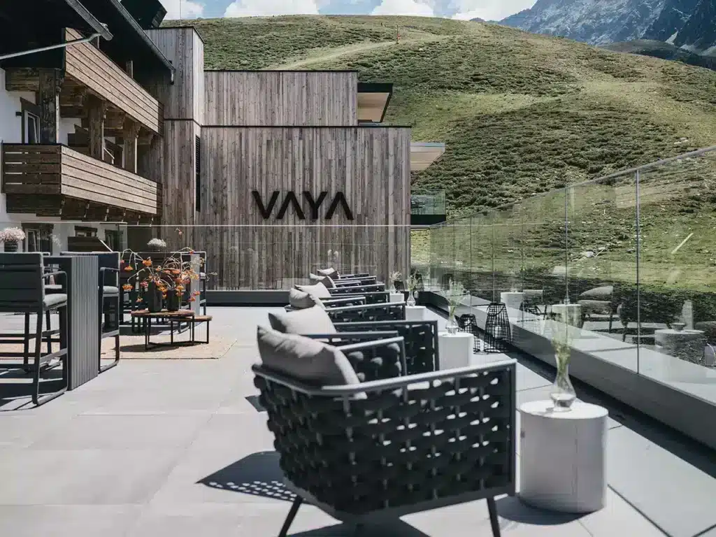 VAYA Kühtai Sommer Terrasse