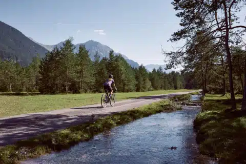 Lechtal Gravelbike Strecke Sommer ©Tirol Werbung Unverzart Olaf Lechtal Gravelbike Strecke Sommer ©Tirol Werbung Unverzart Olaf