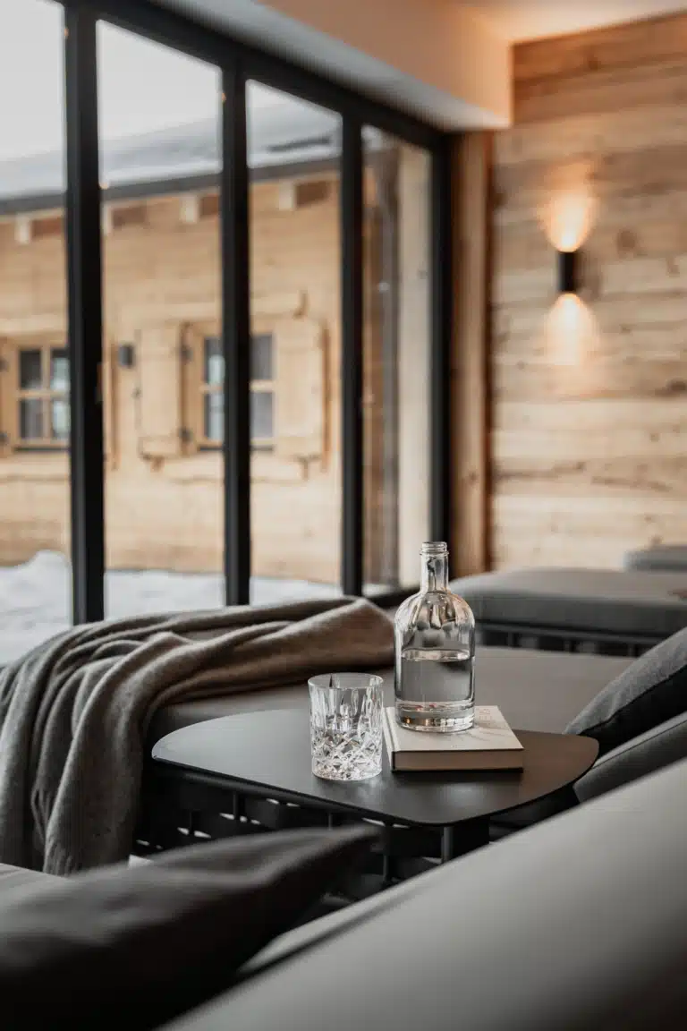 VAYA Achensee Wellness Ruheraum Fenster VAYA Achensee Wellness Ruheraum Fenster