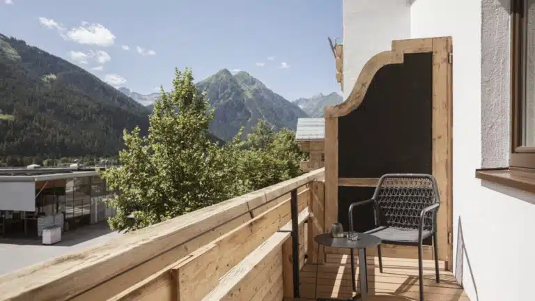 vaya-lechtal-sup-2p-balkon-sommer-1